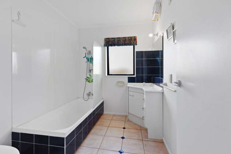 29 Luculia Drive Mount Maunganui_17