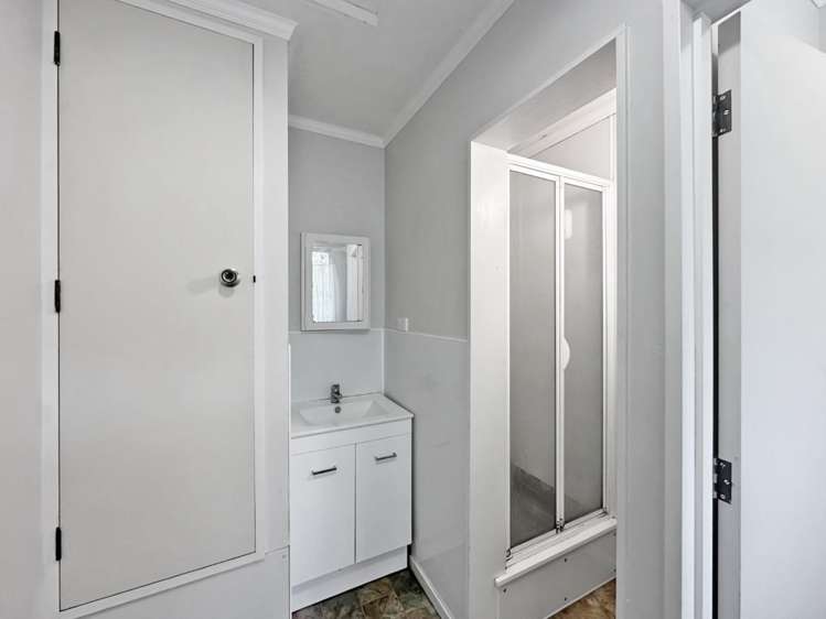 17E Surrey Road 1227_11