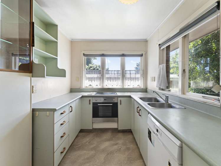 87 Hill Road Hill Park_12