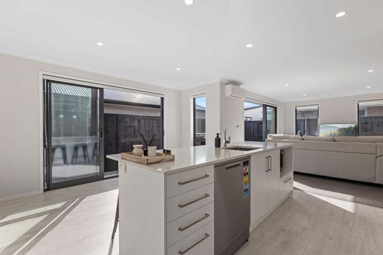 5 Tractor Way Papamoa_1