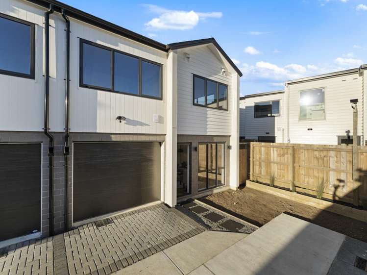 3&5/35 Royton Avenue Mangere East_27