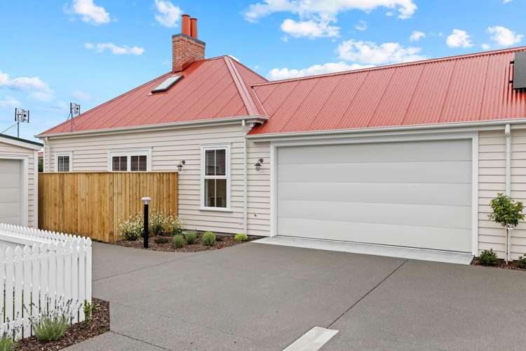 1 Waitikiri Drive Parklands_11