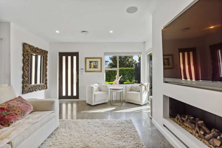 137 Mountain Road Mangere Bridge_5