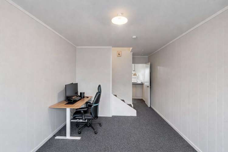 1-3, 35 Malfroy Road Victoria_18