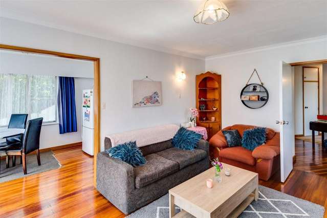12 Harold Holt Avenue Onekawa_2