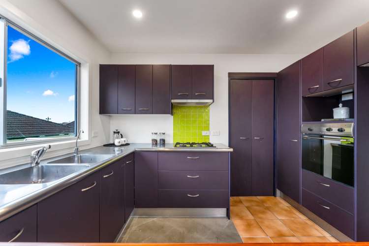 2/10 Windsor Place Windsor Park_9