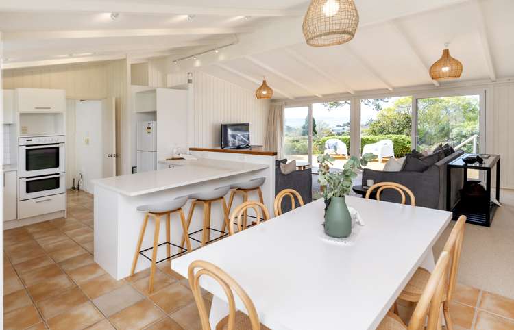 14 Mcmillan Place Mellons Bay_15