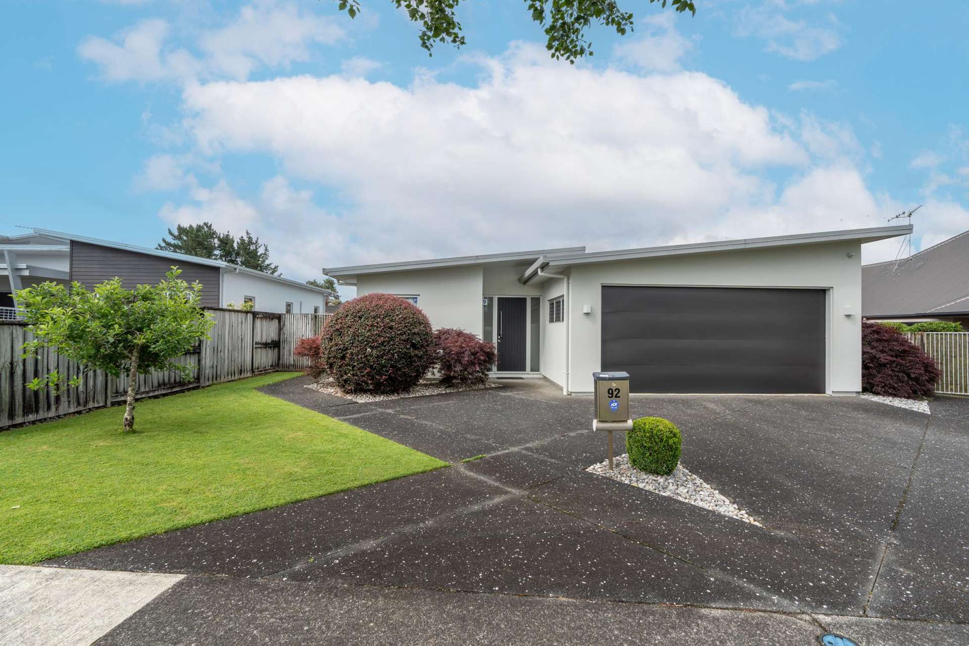 92 St James Drive Huntington_0