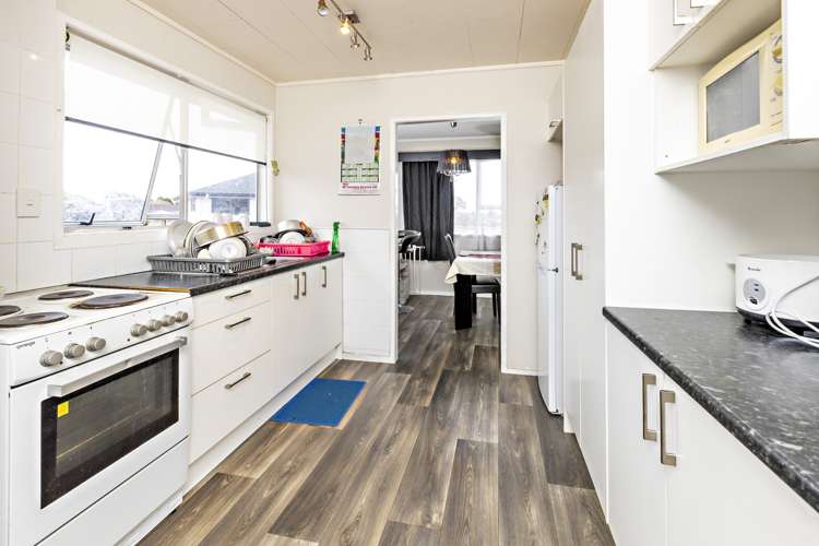 3 Espada Place Clover Park_2