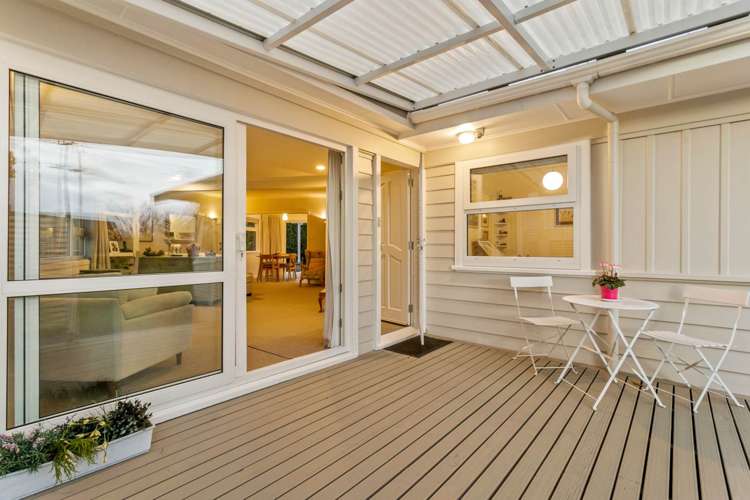 89 Gloria Avenue Te Atatu Peninsula_1