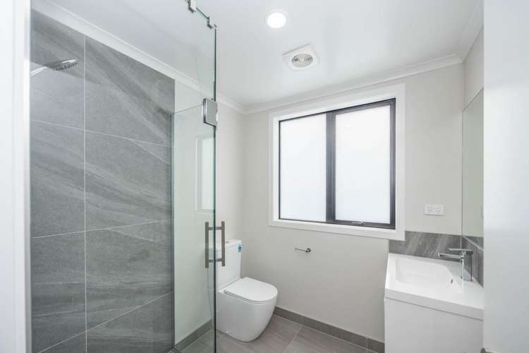 2/57 Waireka Road Rototuna_20