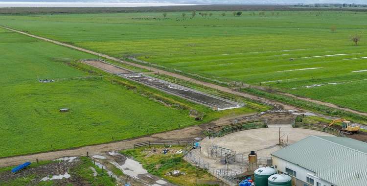 156 Front Miranda Road Waitakaruru_10