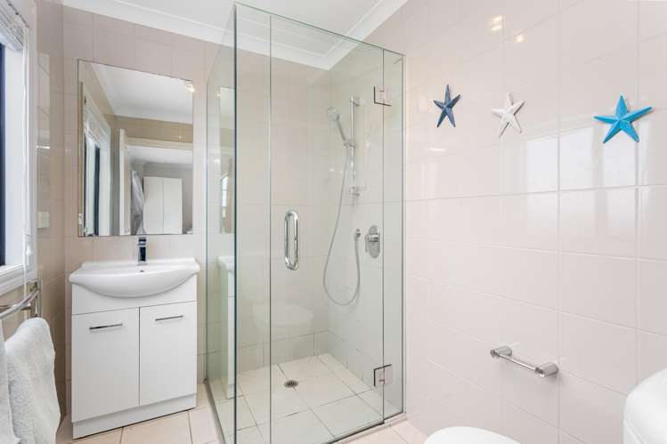 49 The Ritz Orewa_27