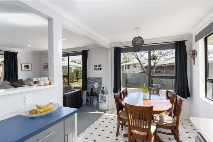 13 Alton Grove Masterton_3