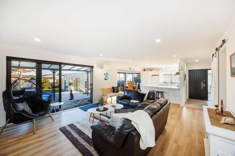 50 Shortt Street Foxton Beach_11