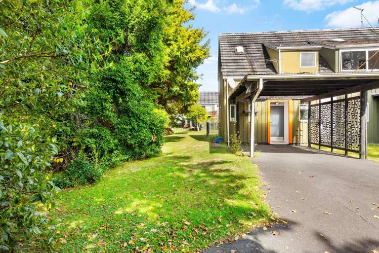 12/100 Lake Road Koutu_9