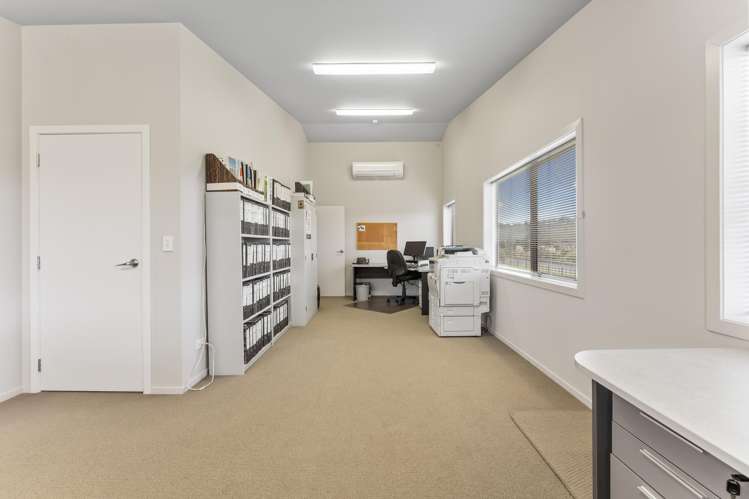 126 Riverbank Road Okoia_15