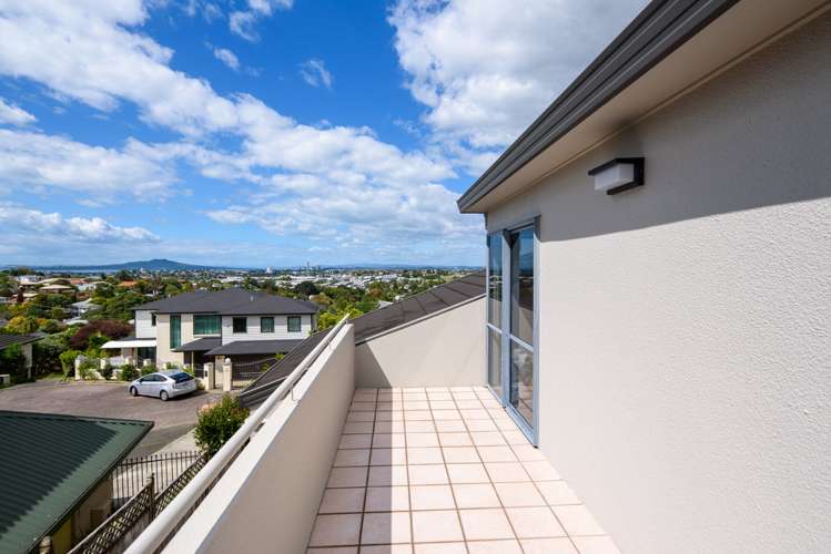 8 Saint Thomas More Lane Glenfield_12