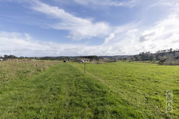 1242 State Highway 16 Waimauku_65