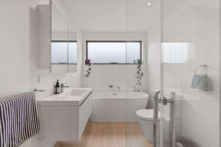 1156a South Road Oakura_20