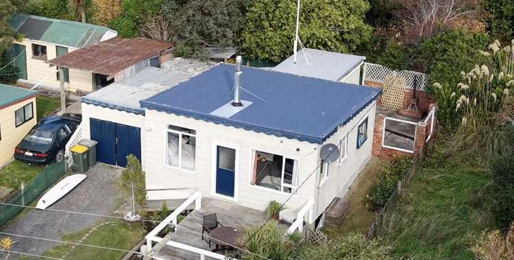 9 Rimu Street Kaka Point_20