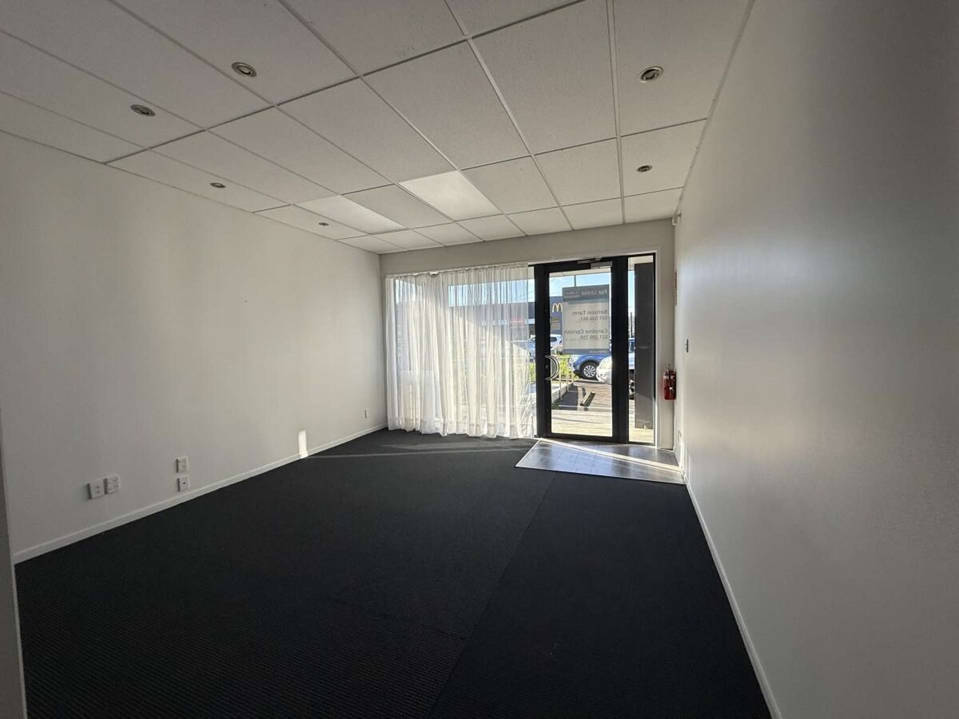 325 Main Road Kumeu_0