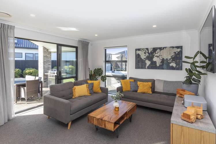 160 Southfield Drive Lincoln_4