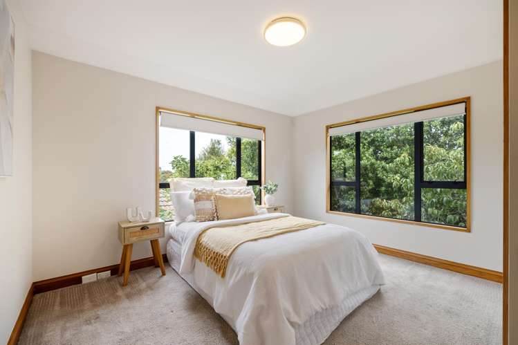 2/155 Yaldhurst Road Upper Riccarton_14