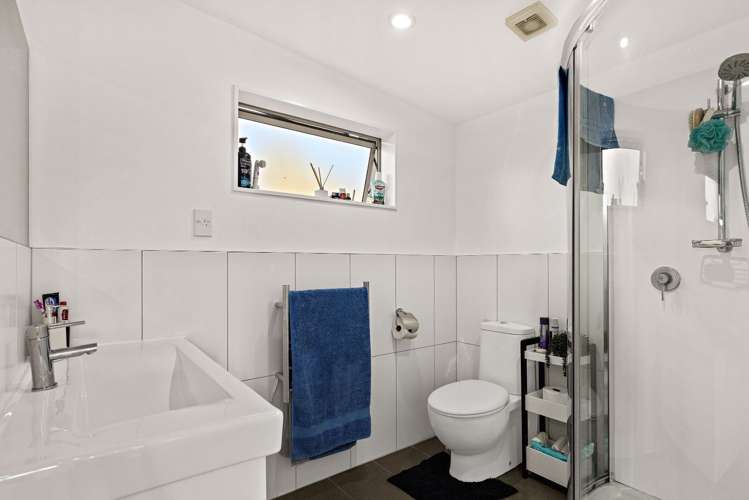 8/45a Swanson Road Henderson_10