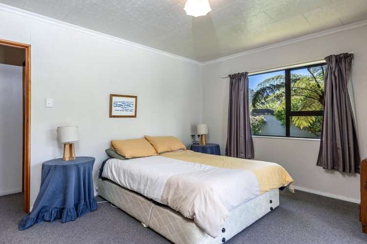 11 Okiwi Crescent Okiwi Bay_17