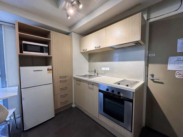 1D/8 White Street City Centre_3