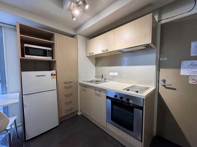 1D/8 White Street City Centre_3