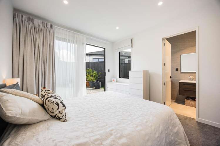39 Matahae Crescent_5