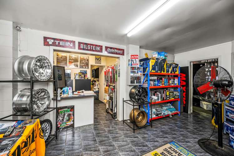 748 Beach Road Browns Bay_9