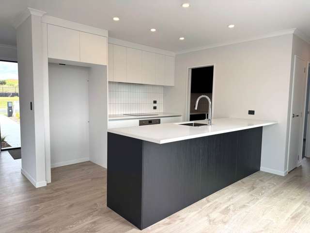 13 Tirikatene Avenue Paerata_2