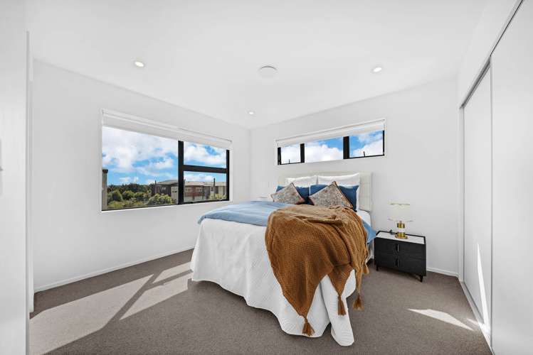 16 Paterae Lane Flat Bush_12