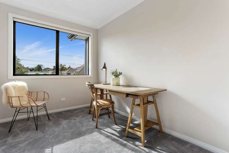 92 The Drive Epsom_28