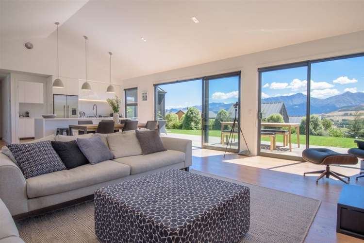 54 Jacks Point Rise Jacks Point_1