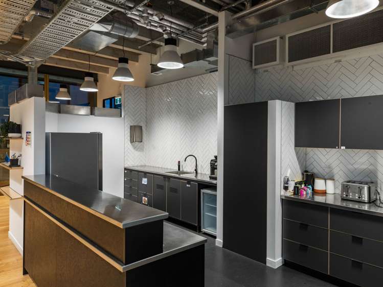 Part 1 and Level 2/139 Pakenham Street W Auckland Central_10