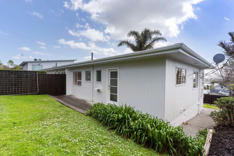 1/15 Seaview Terrace Mount Albert_6