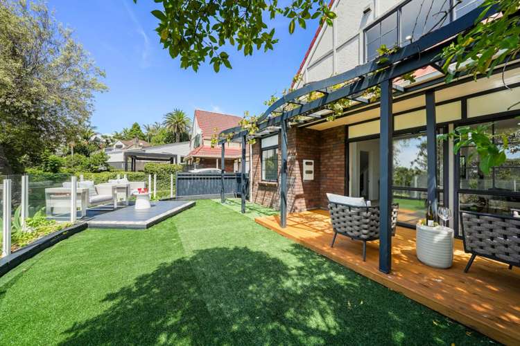 2/32 Nordon Place Remuera_19