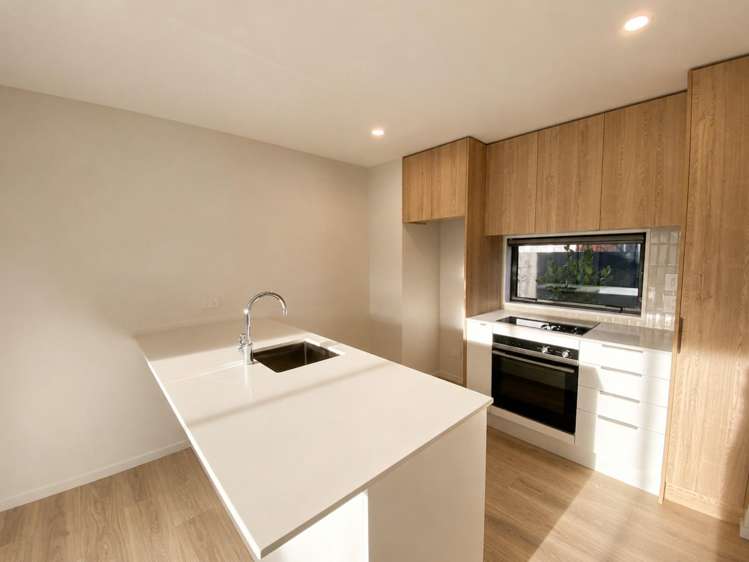 4/10 Hammond Place 10222_1