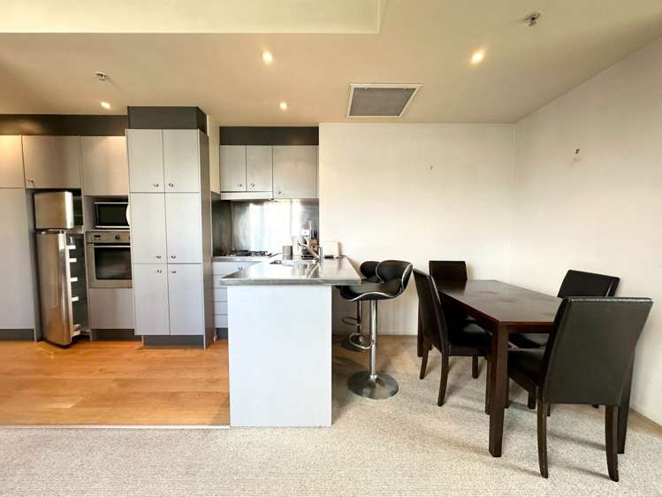 306/88 The Strand Parnell_2
