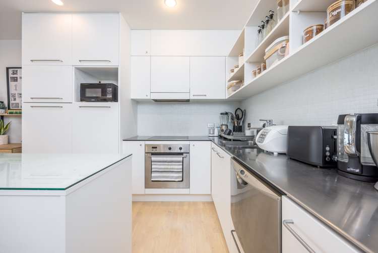 1202/30 Beach Road Auckland Central_11