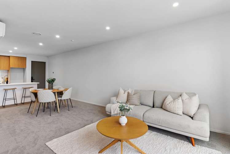 1-4/31 Vickerys Road Wigram_5