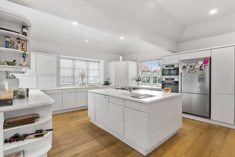 12 Clive Road Epsom_13