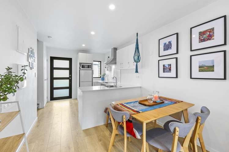 3/6 South Pacific Place Henderson_15