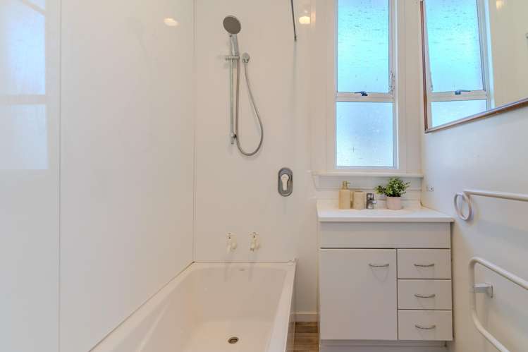 238 Bay View Road South Dunedin_13