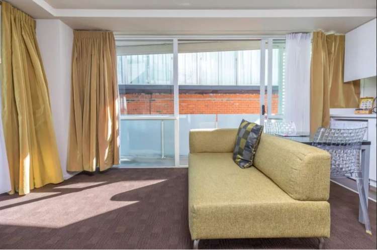 1904/10 Waterloo Quadrant 10015_2