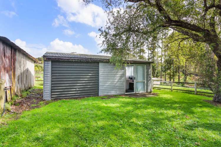 1102 Peak Road Waikoukou Valley_22